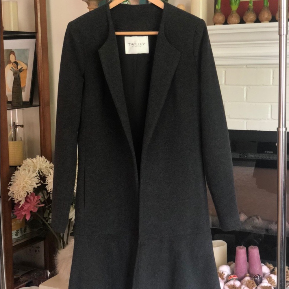Twilley Atelier dark grey coat